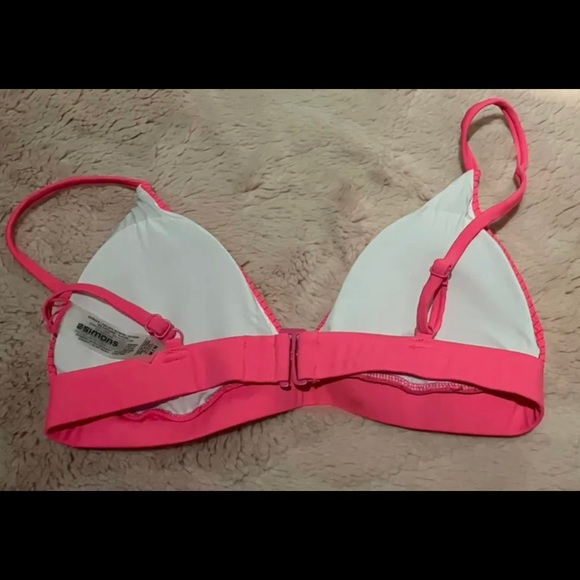 Woman’s swinsuit, size medium - Picture 4 of 6